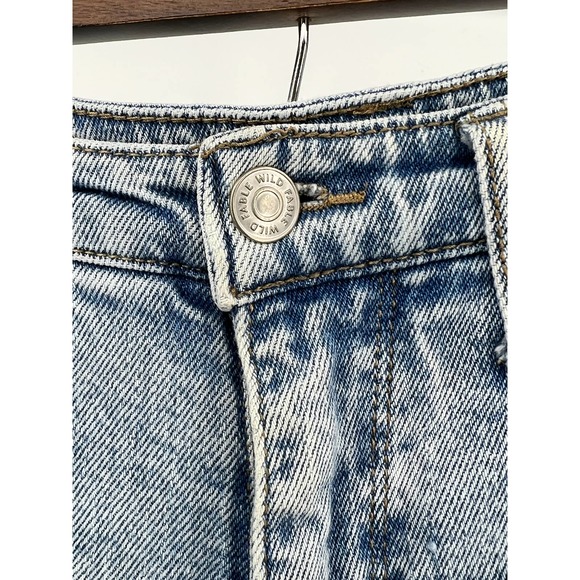 Wild Fable Distressed Jeans Women's Size 4 Light Wash Raw Hem - Picture 4 of 6